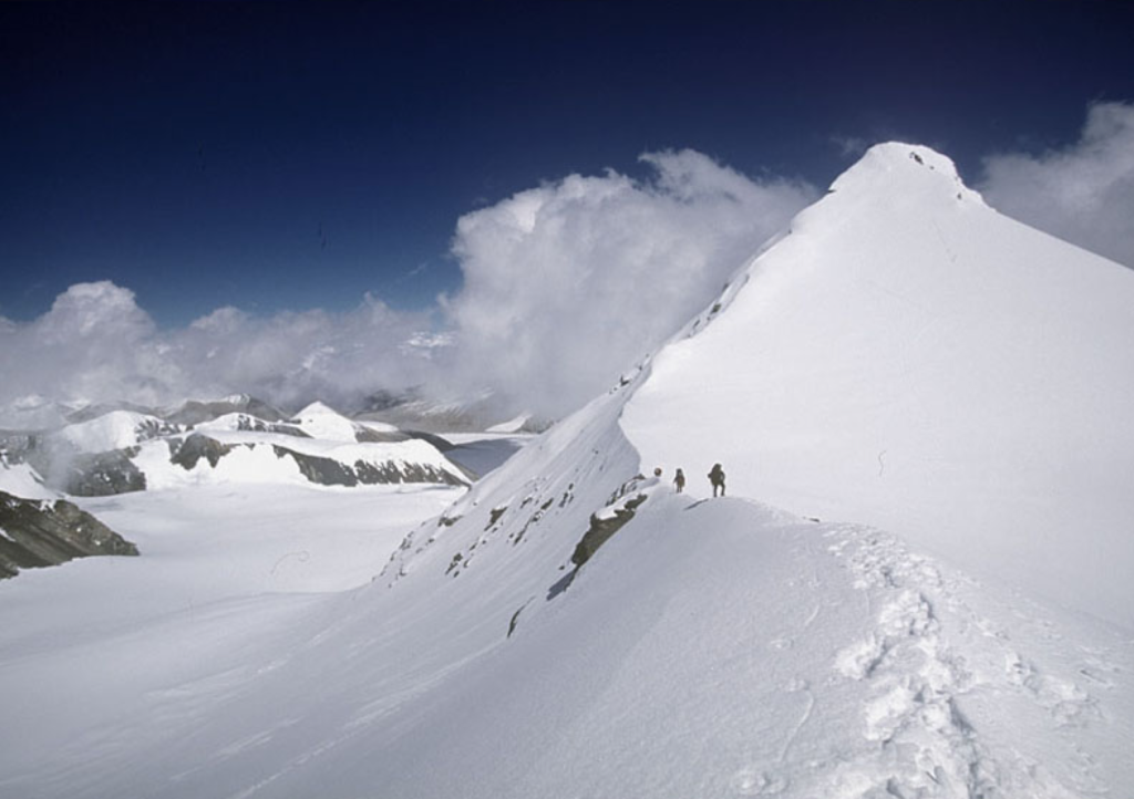 Beautiful ski potential on Lhakpa Ri, TibetP hoto: Duncan Chessell